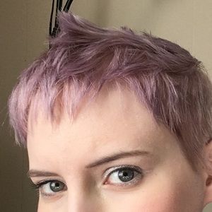 Meet your Posher, Dana